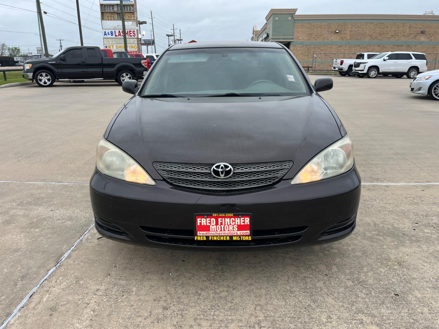 2002 BROWN /tan Toyota Camry LE V6 (JTDBF32K420) with an 3.0L V6 DOHC 24V engine, 4-Speed Automatic Overdrive transmission, located at 14700 Tomball Parkway 249, Houston, TX, 77086, (281) 444-2200, 29.928619, -95.504074 - Photo#1